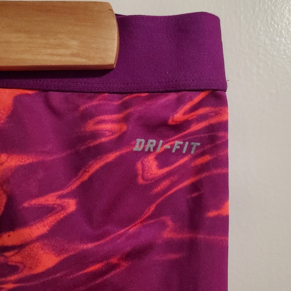 Nike Pro Dri-Fit Cropped Leggings - Picture 4 of 6